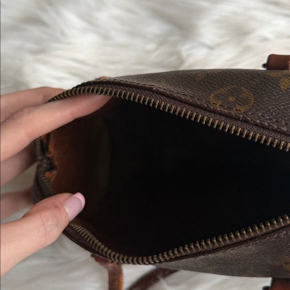 Louis Vuitton Vintage Papillon Handbag - Picture 14 of 14